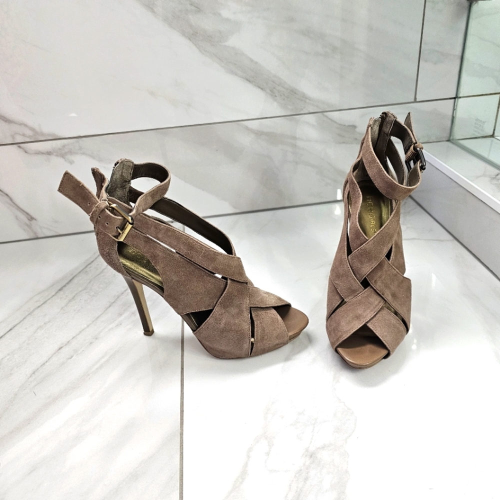 BCBGirls taupe suede heels